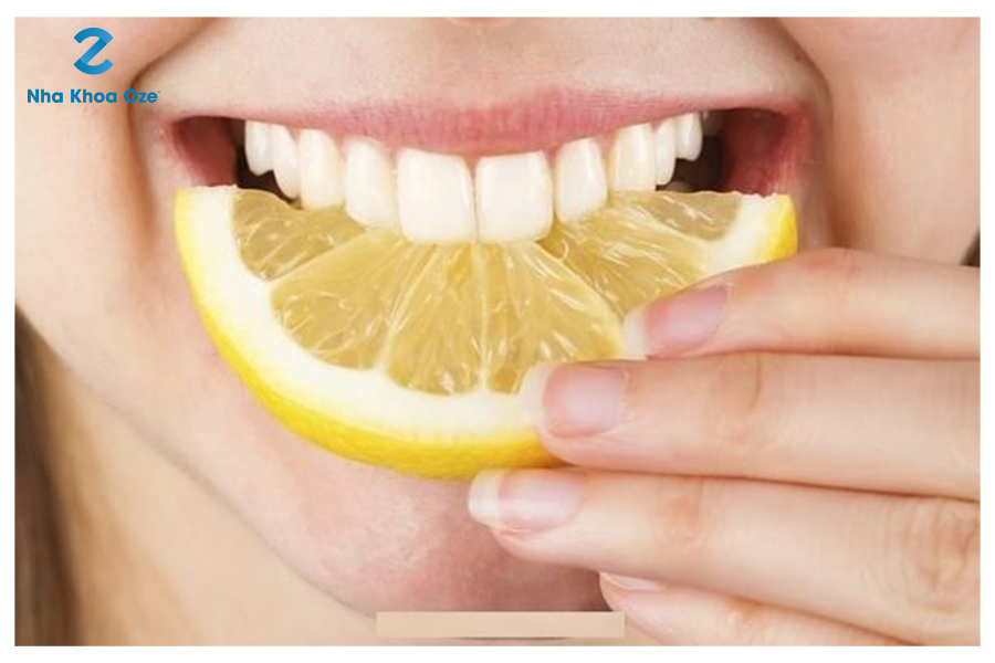 Chanh tươi có khả năng kháng khuẩn cao, giúp làm thơm miệng