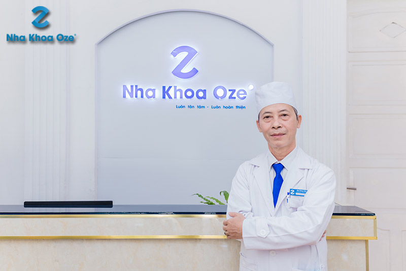 Bác sĩ Đại tá Nguyễn Quý Tuệ với kinh nghiệm vững vàng luôn được các khách hàng tin tưởng khi thực hiện các dịch vụ nha khoa 