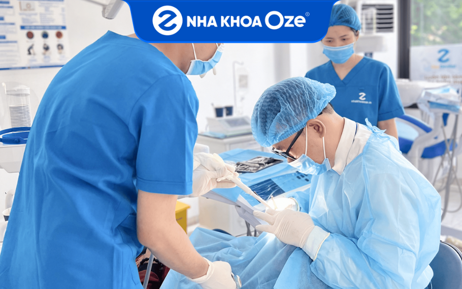 Đội ngũ bác sĩ tại Nha khoa OZE có tay nghề chuyên môn tốt, giúp khách hàng loại bỏ 100% cao răng đen
